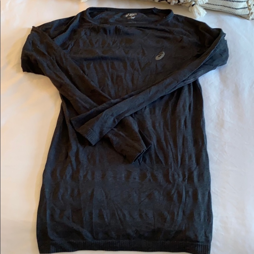 ASICS long sleeve work out shirt